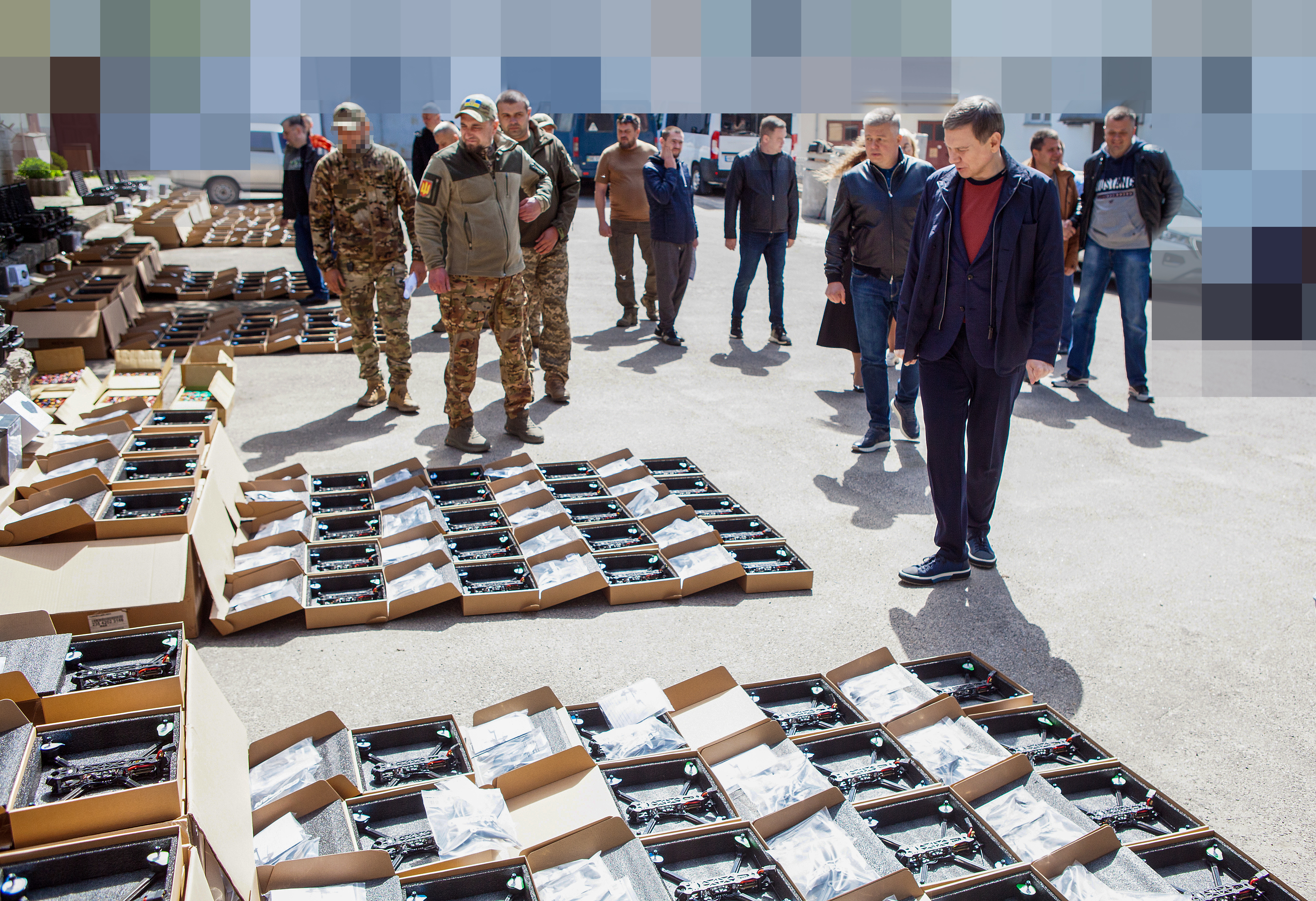 Військовим, які тримають оборону на харківському, донецькому, запорізькому та херсонському напрямах, передали FPV-дрони, нічні «мавіки» та тепловізори 
